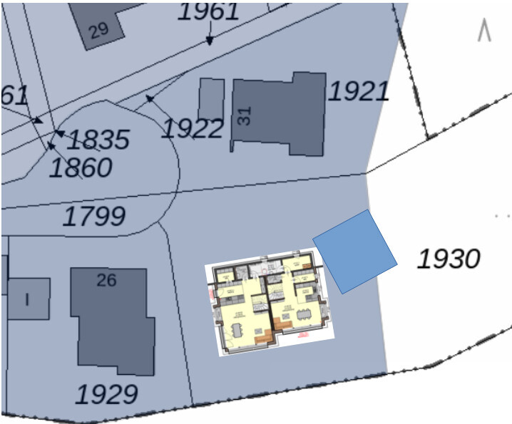 Lageplan mit blauer Flächenmarkierung, Gebäudegrundriss als Inset und blauem Quadrat daneben