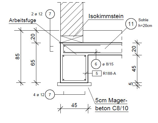 Technische Zeichnung eines Wandaufbaus mit Isokimmstein, Sohle und Arbeitsfuge