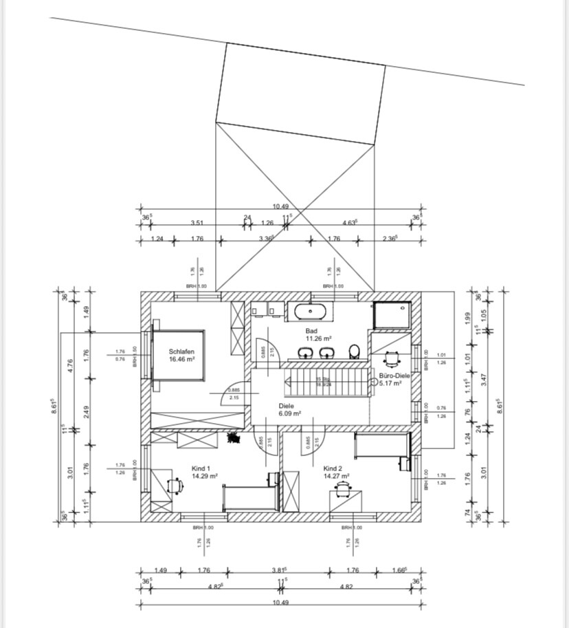 Grundriss eines Hauses mit Schlafzimmer, zwei Kinderzimmern, Bad, Diele und Büro.