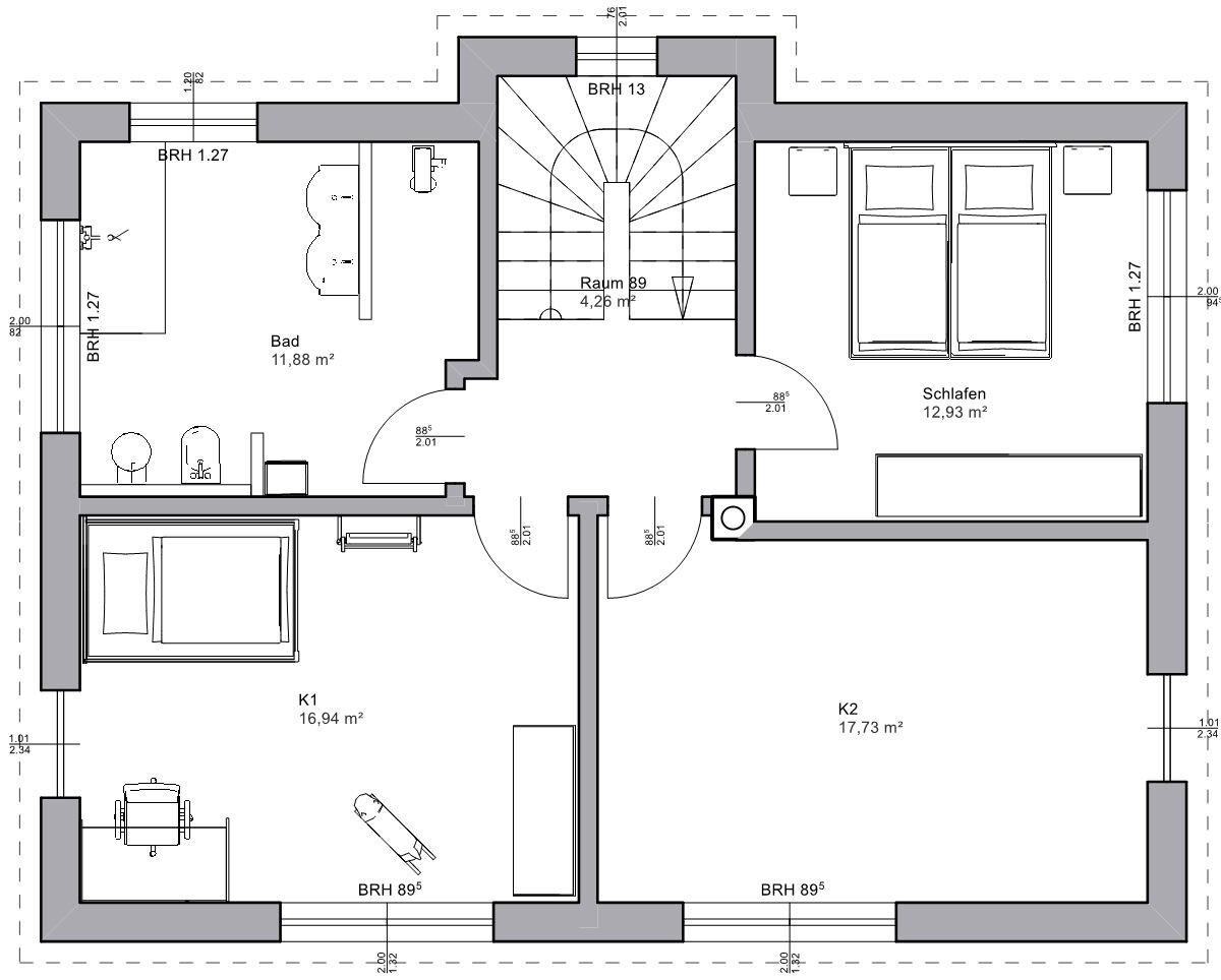 Grundriss eines Hauses mit Bad links, Schlafen rechts, K1 und K2, zentrale Treppe in der Mitte.