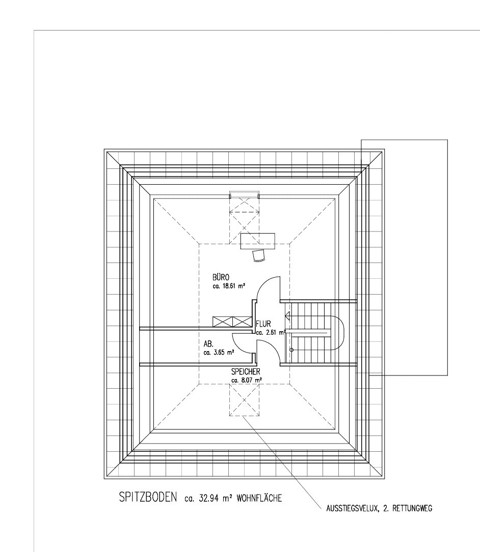 Spitzboden-Grundriss: Büro, Flur, Abstellraum, Speicher; Treppe und Notausgang.