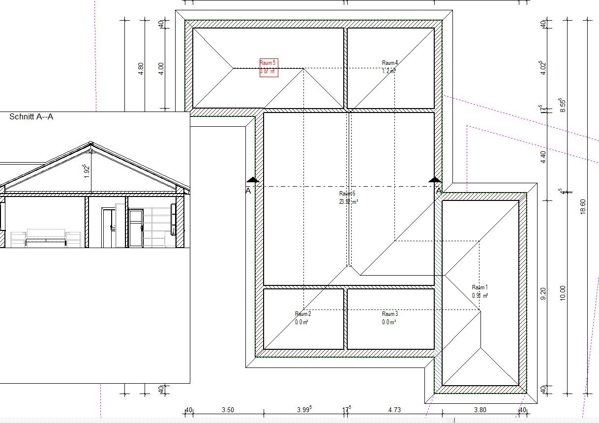 Grundriss eines Gebäudes: Zentraler Raum 6 ca. 23 m²; linke Seitenansicht (Schnitt A-A).