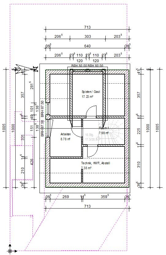 Grundriss eines Gebäudes mit Arbeitszimmer, Technik/HWR und Spiel-/Gastbereich.