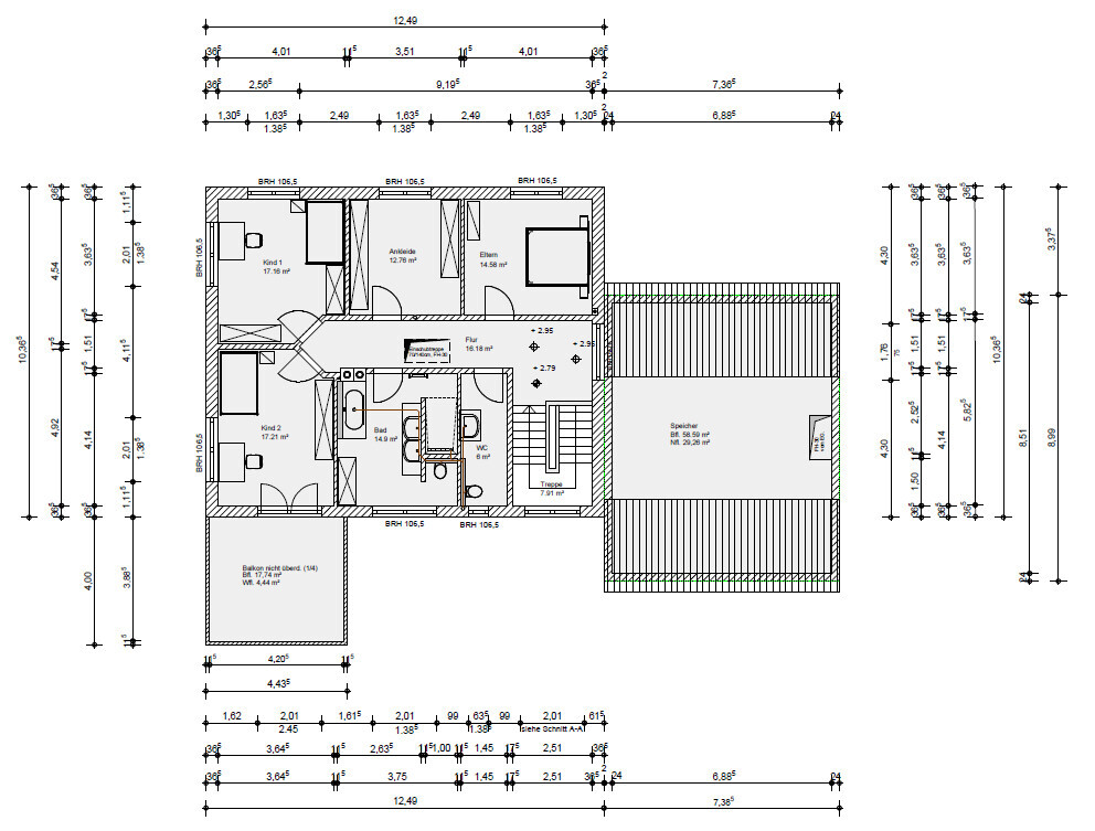 Grundriss eines Hauses: Eltern- und zwei Kinderzimmer, Ankleide, Bad, WC, Flur, Balkon, Speicher.
