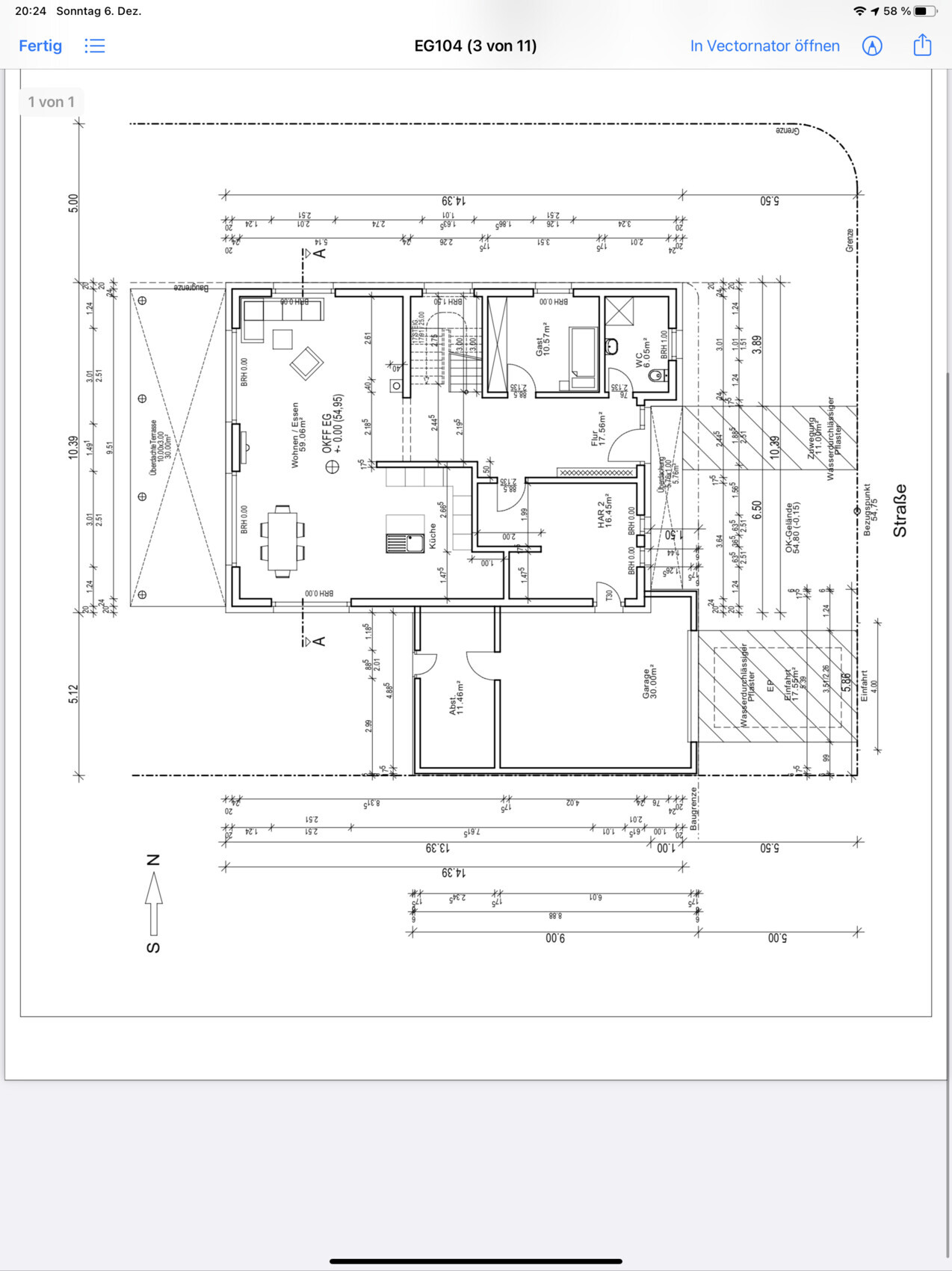 Grundriss eines Wohnhauses mit Wohnzimmer, Küche, Essbereich, Schlafzimmer, Bad und Garage.