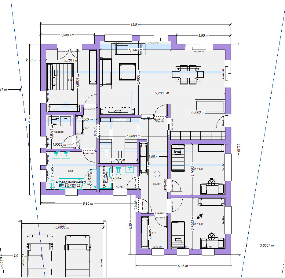 Grundriss eines Hauses mit mehreren Zimmern, Bad, Küche, Flur und Garage mit Maßen