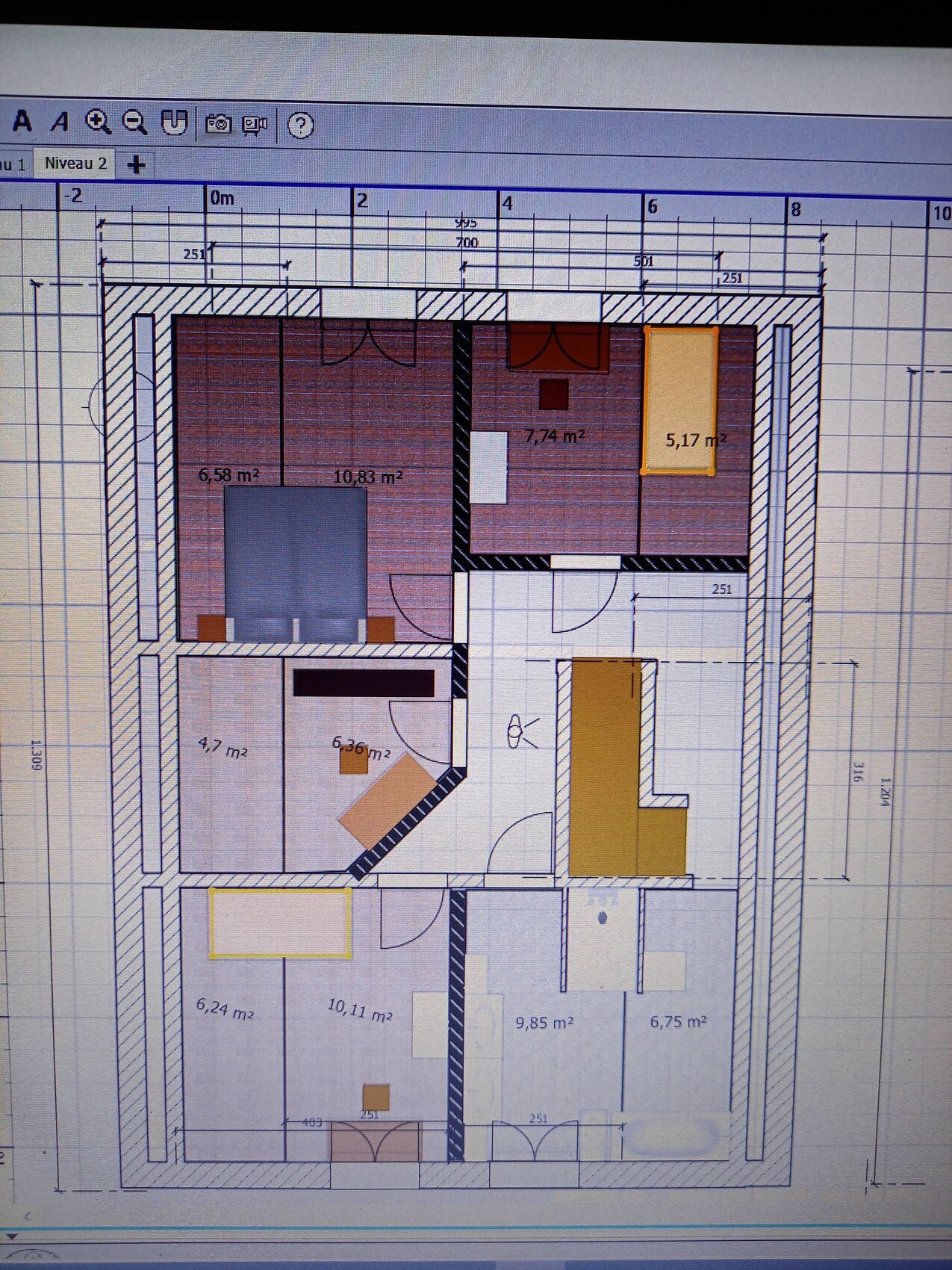 Grundriss einer Wohnung mit mehreren Zimmern, Türen, Möbeln und Flächenangaben in m².