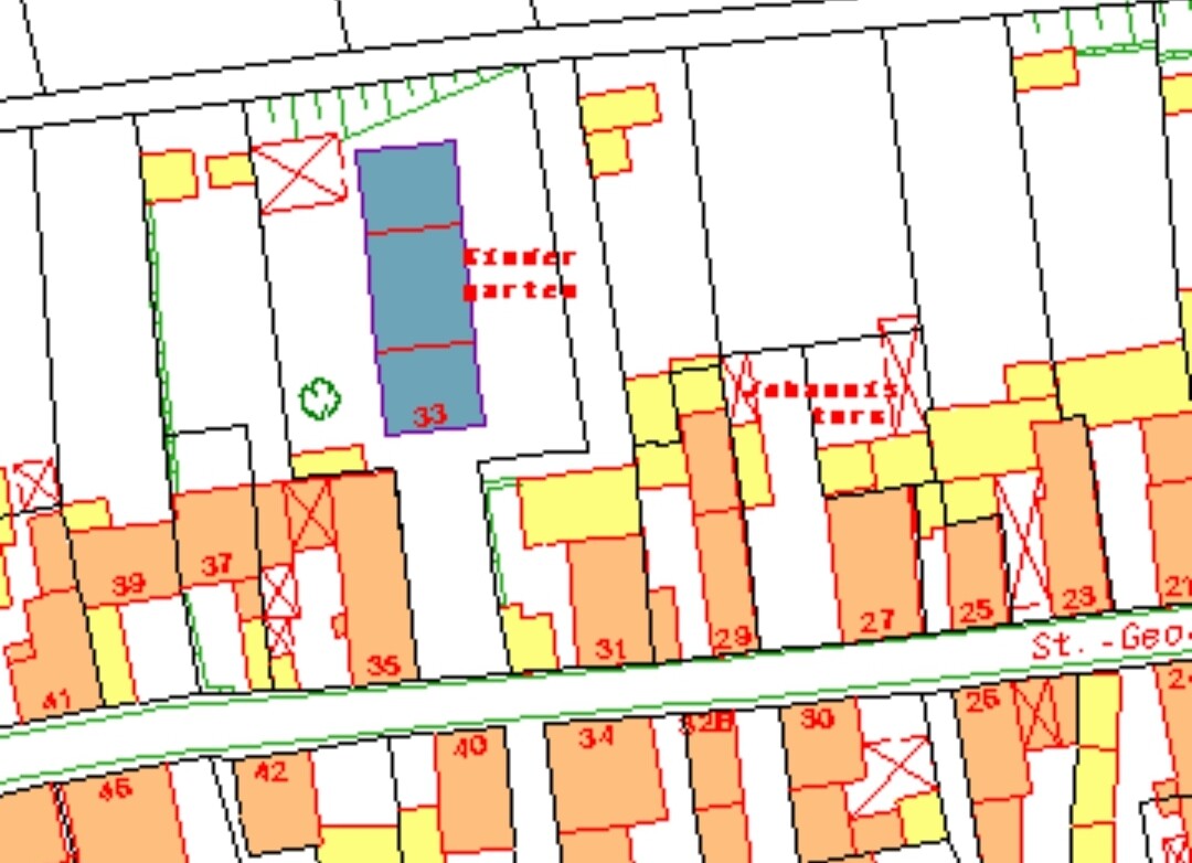 Ausschnitt eines Bebauungsplans: farbige Grundstücke, blaue Fläche Nr. 33, rote Markierungen.