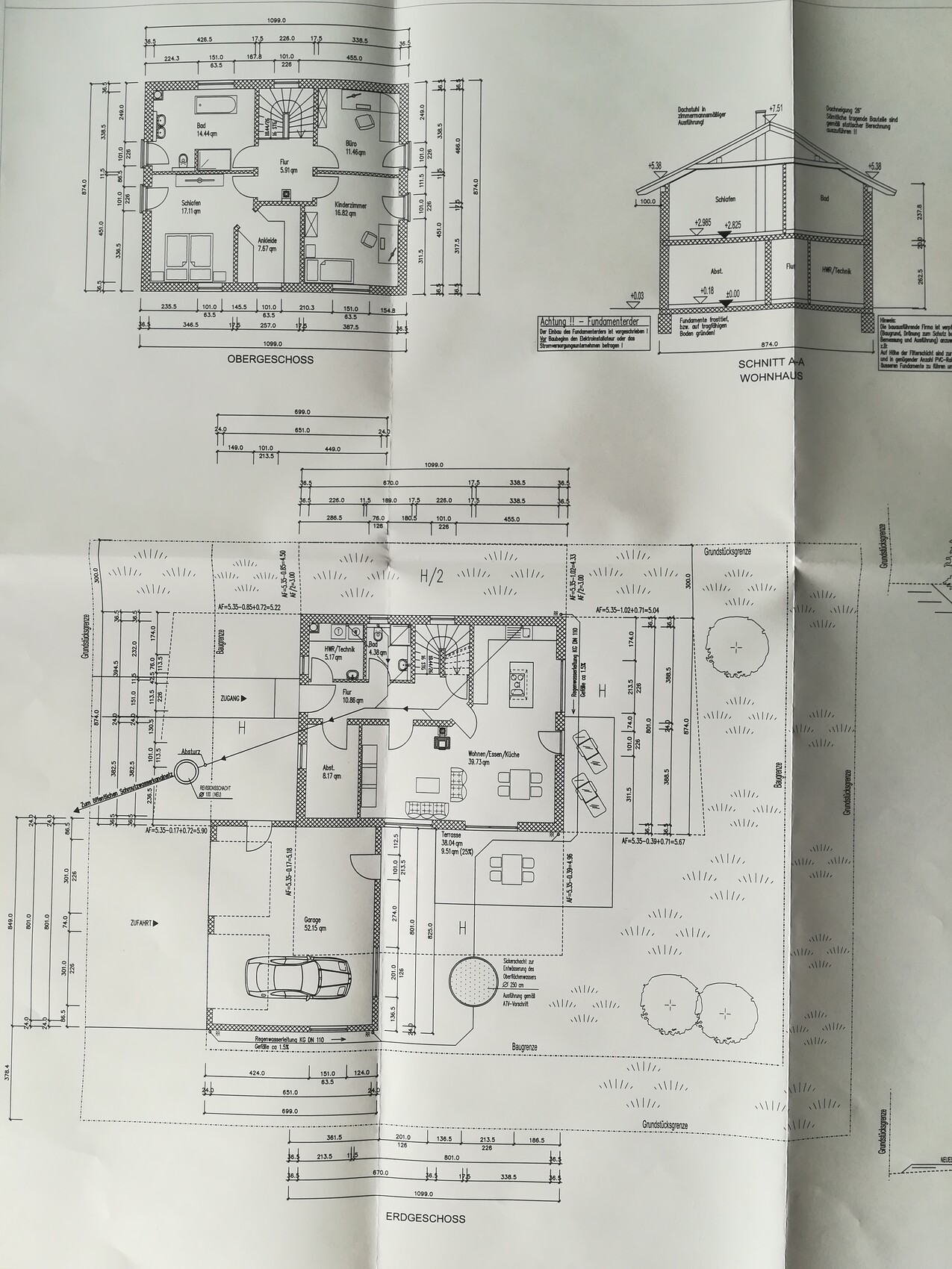 detaillierter-hausgrundriss-erdgeschoss-und-obergeschoss-architekturplan.jpg