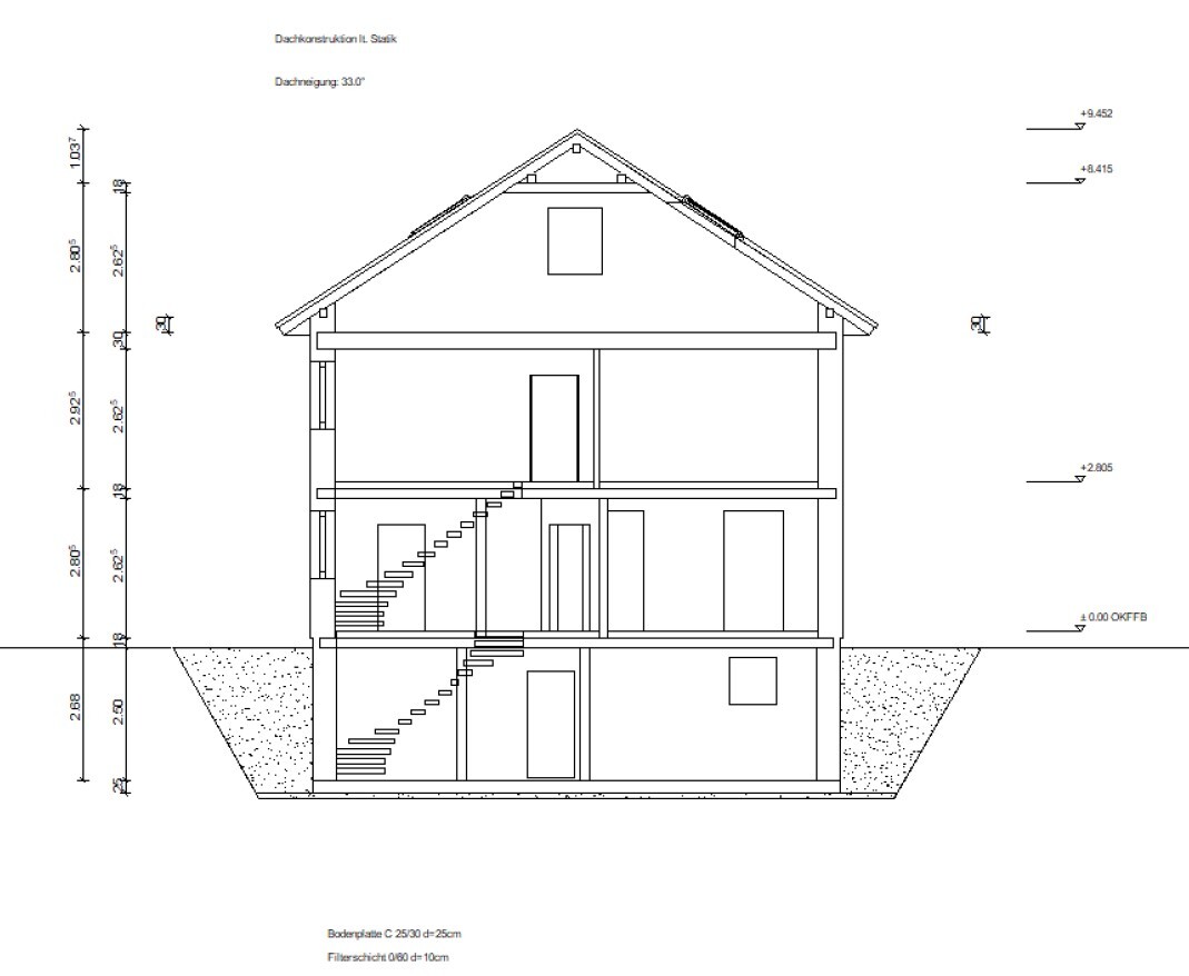 Querschnitt durch ein dreistöckiges Haus mit Keller, Treppen, Türen, Dach und Fundament.