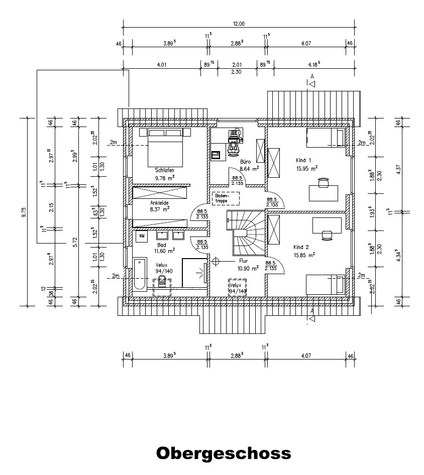 Grundriss des Obergeschosses mit Schlafen, Ankleide, Bad, Flur, Büro und zwei Kinderzimmern