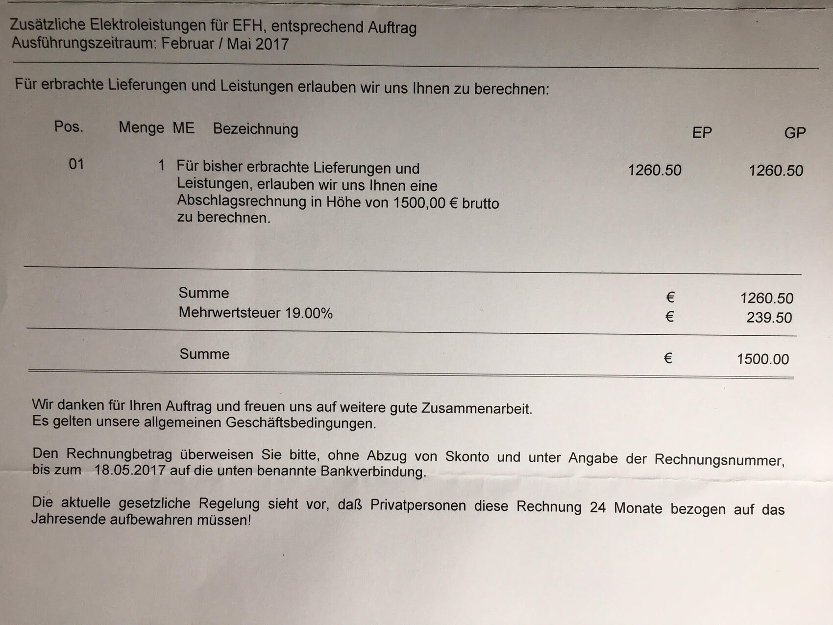 Rechnungsdokument mit Position, Betrag 1260,50€, MwSt 239,50€ und Gesamtsumme 1500,00€.