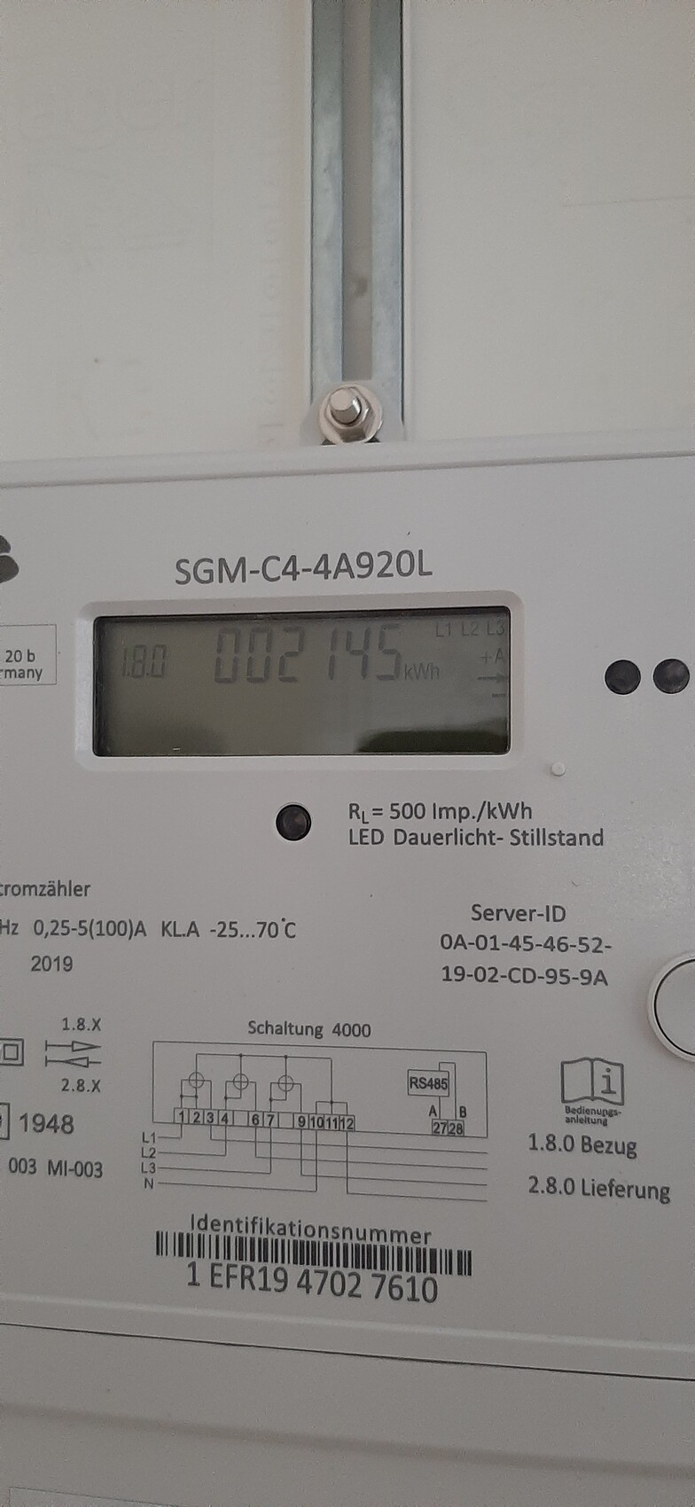 Elektrizitätszähler mit Display, Modell SGM-C4-4A920L, zeigt kWh.