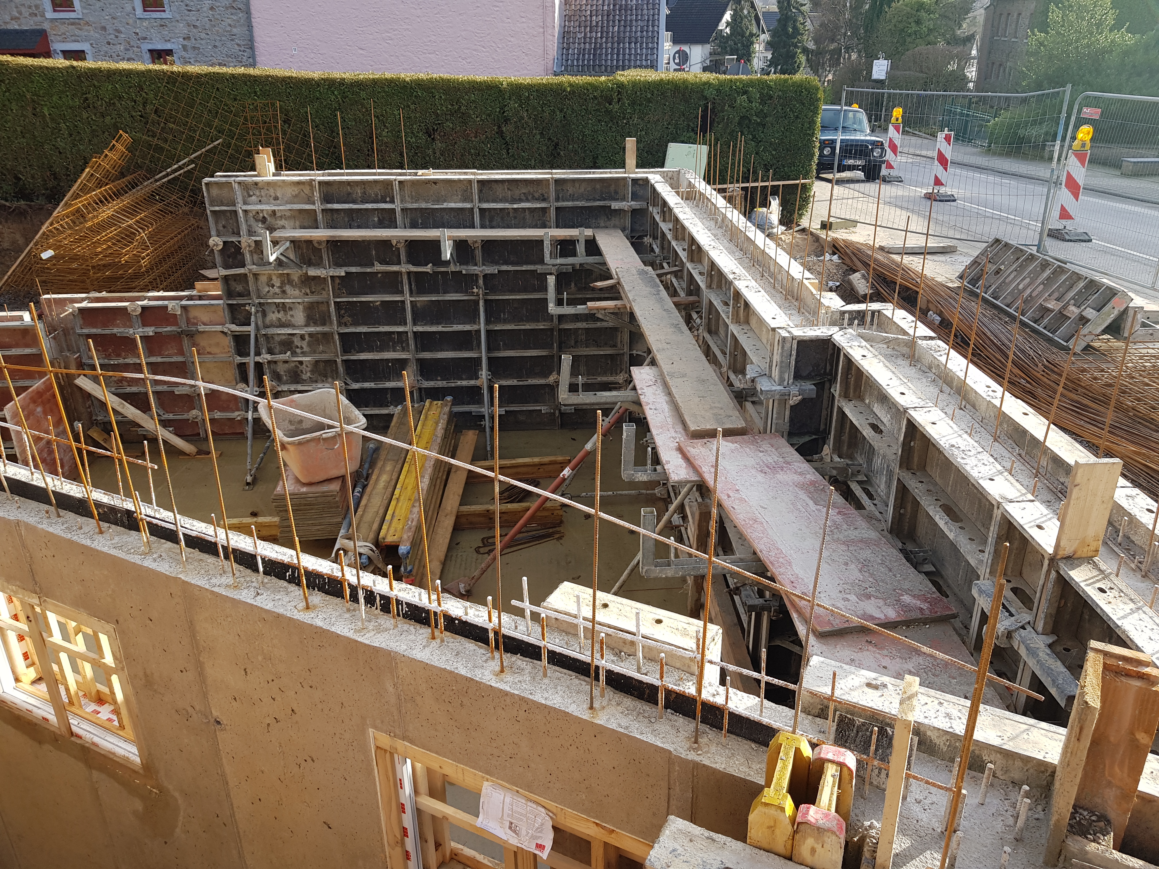 dreieckiges-grundstueck-samt-eiche-grundriss-mit-l-form-362764-1.jpg