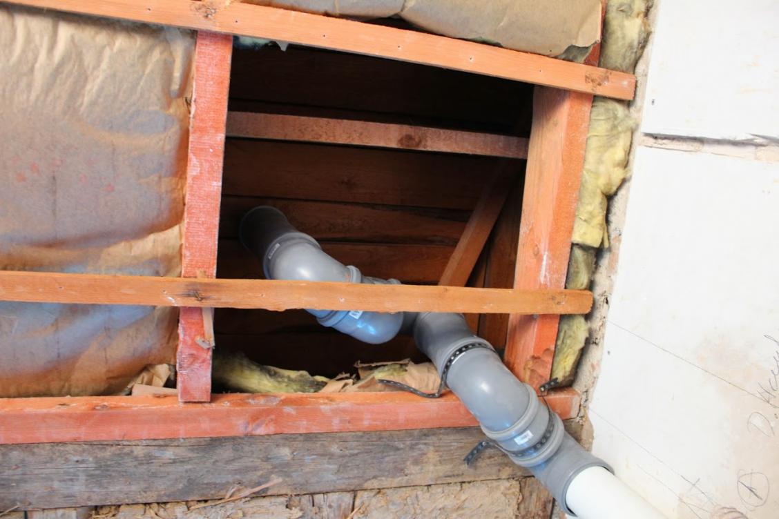 dunstabzugshaube-abluft-nur-100er-ht-rohr-verbaut-56280-2.jpg