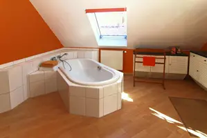eckbadewanne-oder-normale-badewanne-55040-1.jpg