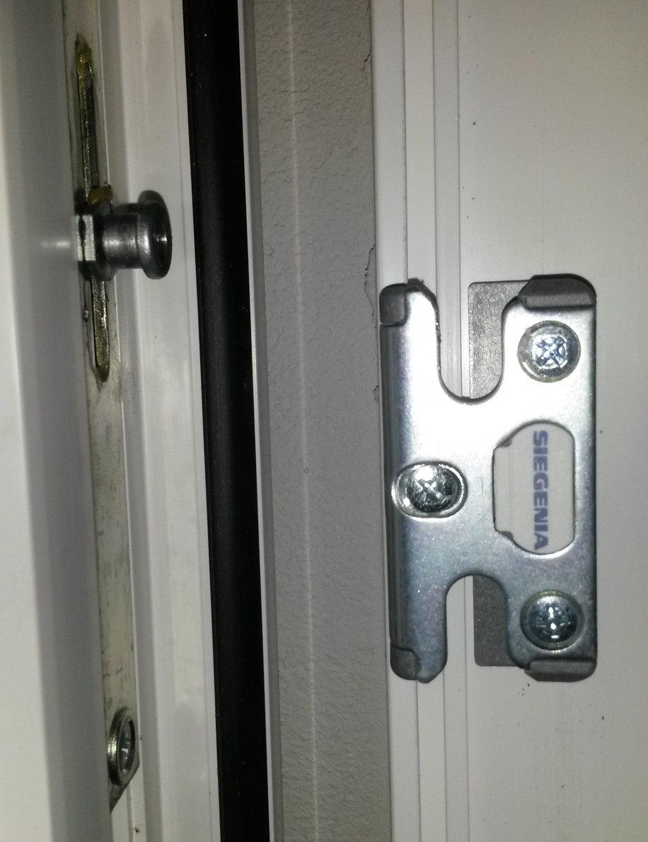 einbruchschutz-wk2-auf-wk3-fenster-aufruesten-meldeanlage-169234-1.jpg