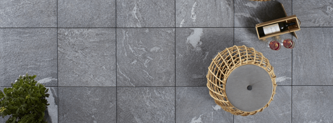 eingangspodest-haustuere-beton-397305-1.png