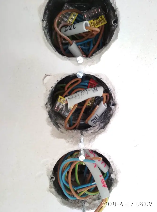 elektroinstallation-schaltertaster-per-funk-nachruesten-412515-1.jpg