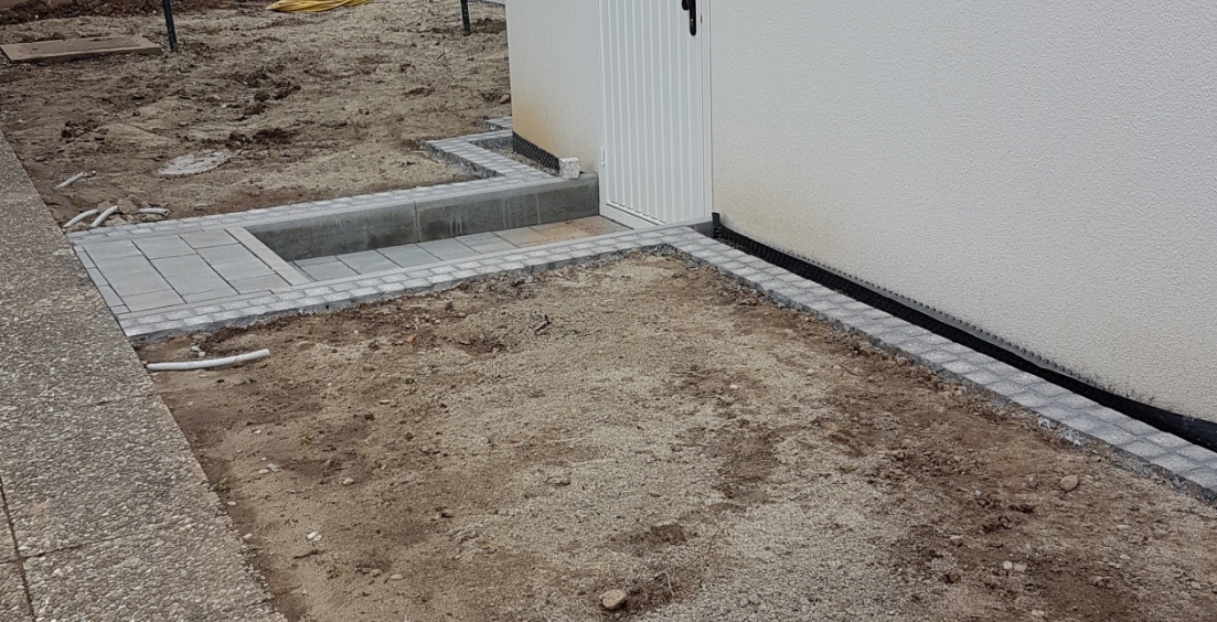 entwaesserung-vor-garagentuer-fehlt-korrigieren-mangel-344310-3.jpg