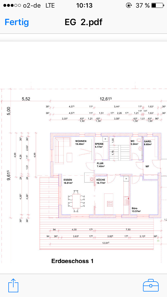 Grundriss Erdgeschoss: Wohnen, Essen, Küche, Büro, Speise, Flur, WC, Terrasse.