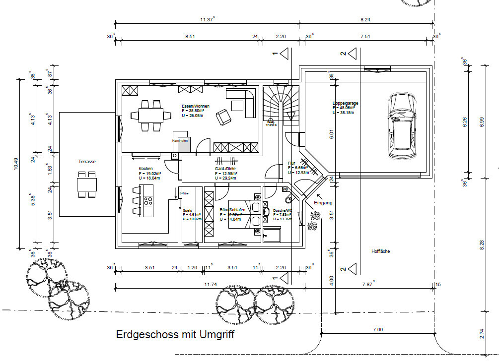 Erdgeschoss-Grundriss mit Terrasse, Küche, Ess- und Wohnbereich, Bad, Garderobe, Flur, Garage.