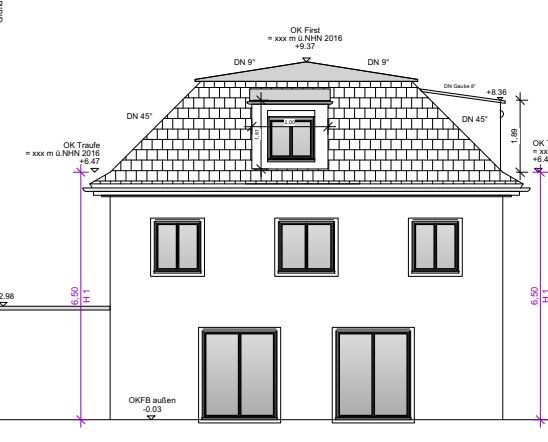 Frontansicht eines Hauses mit Mansarddach, Gaube, drei Fenster oben und zwei Türen unten.