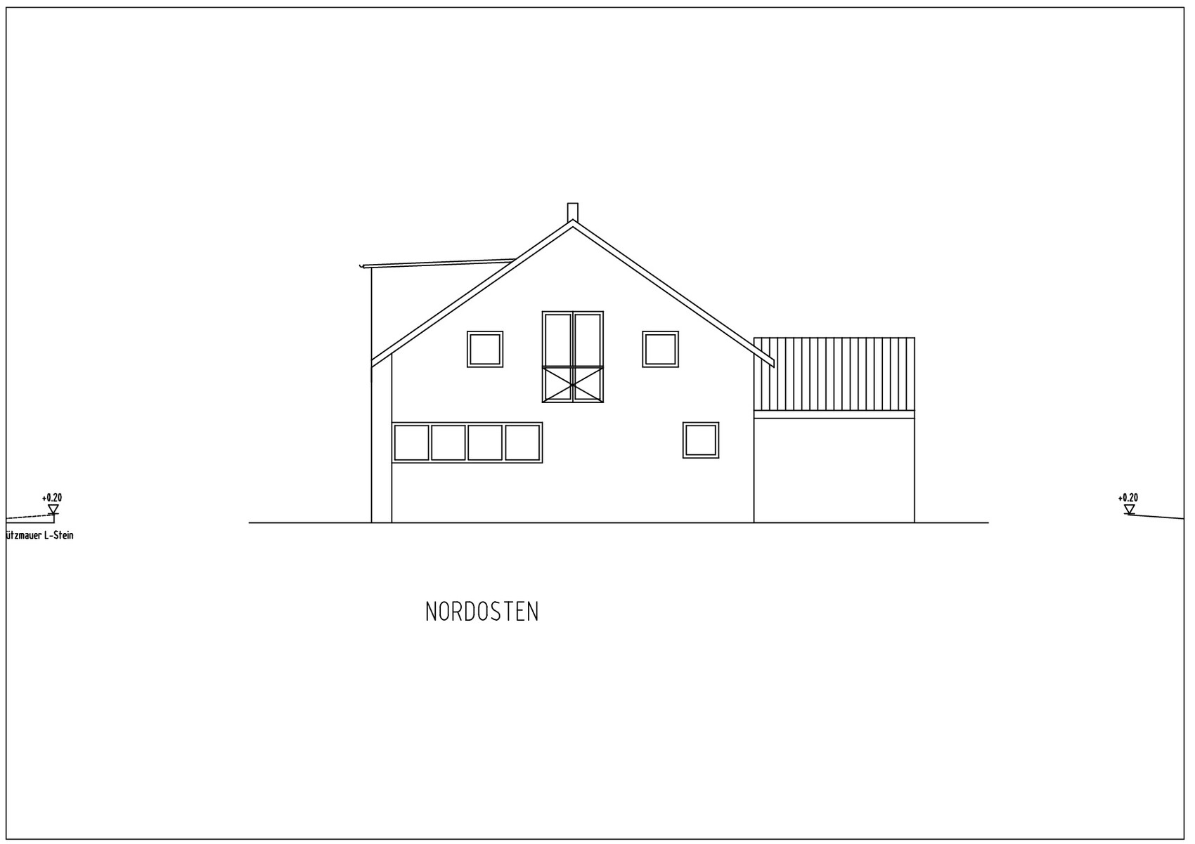 Architektenzeichnung: Nordostansicht eines Hauses mit Satteldach, Kamin, Fensterreihen und Anbau.