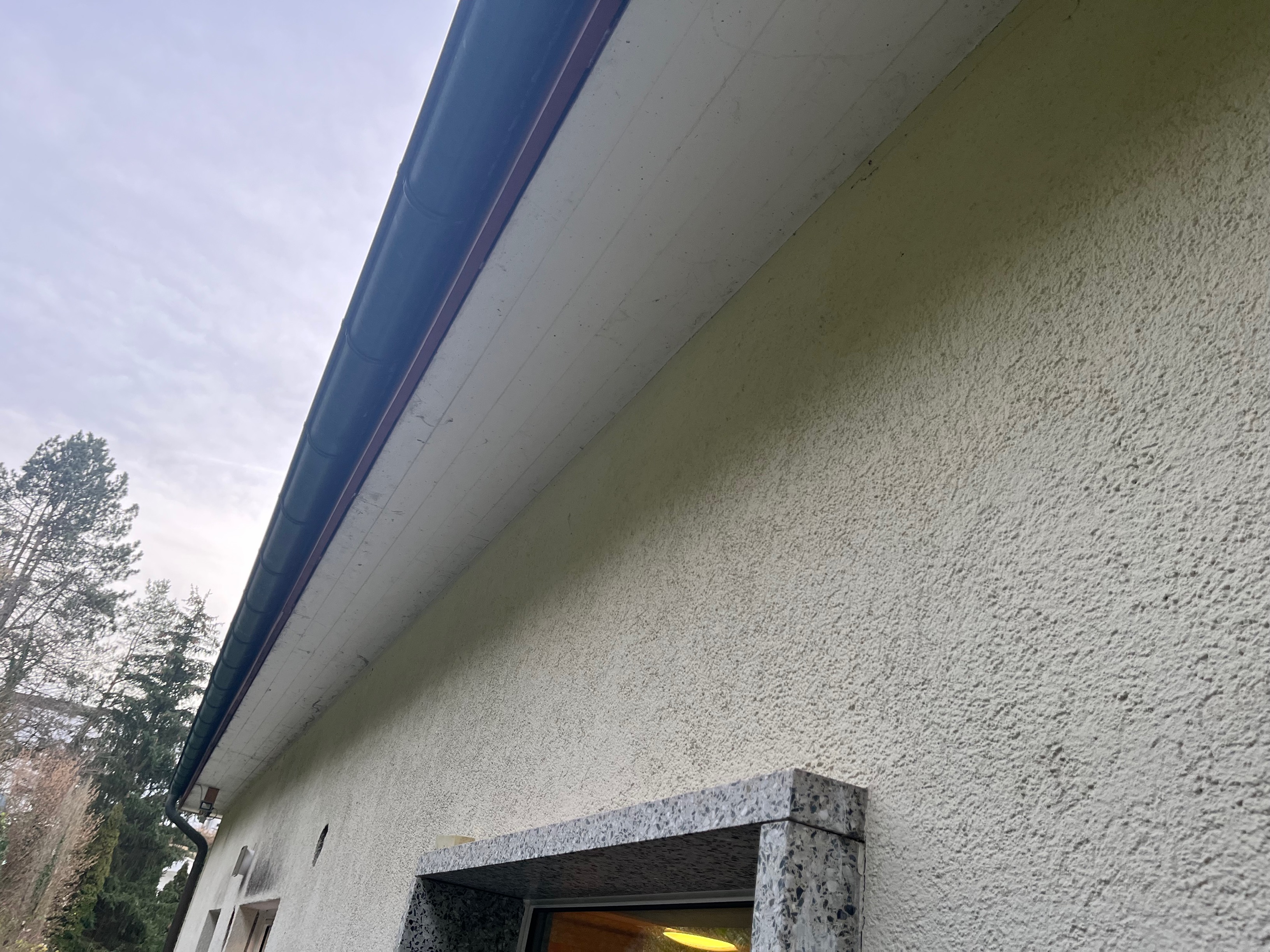 fassadensanierung-aschluss-kaltdach-611950-1.jpg