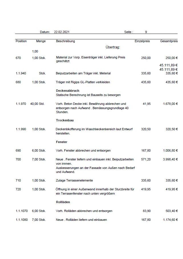 Kostenaufstellung Bauarbeiten mit Positionen wie Deckenabbruch, Trockenbau und Fensterwechsel.