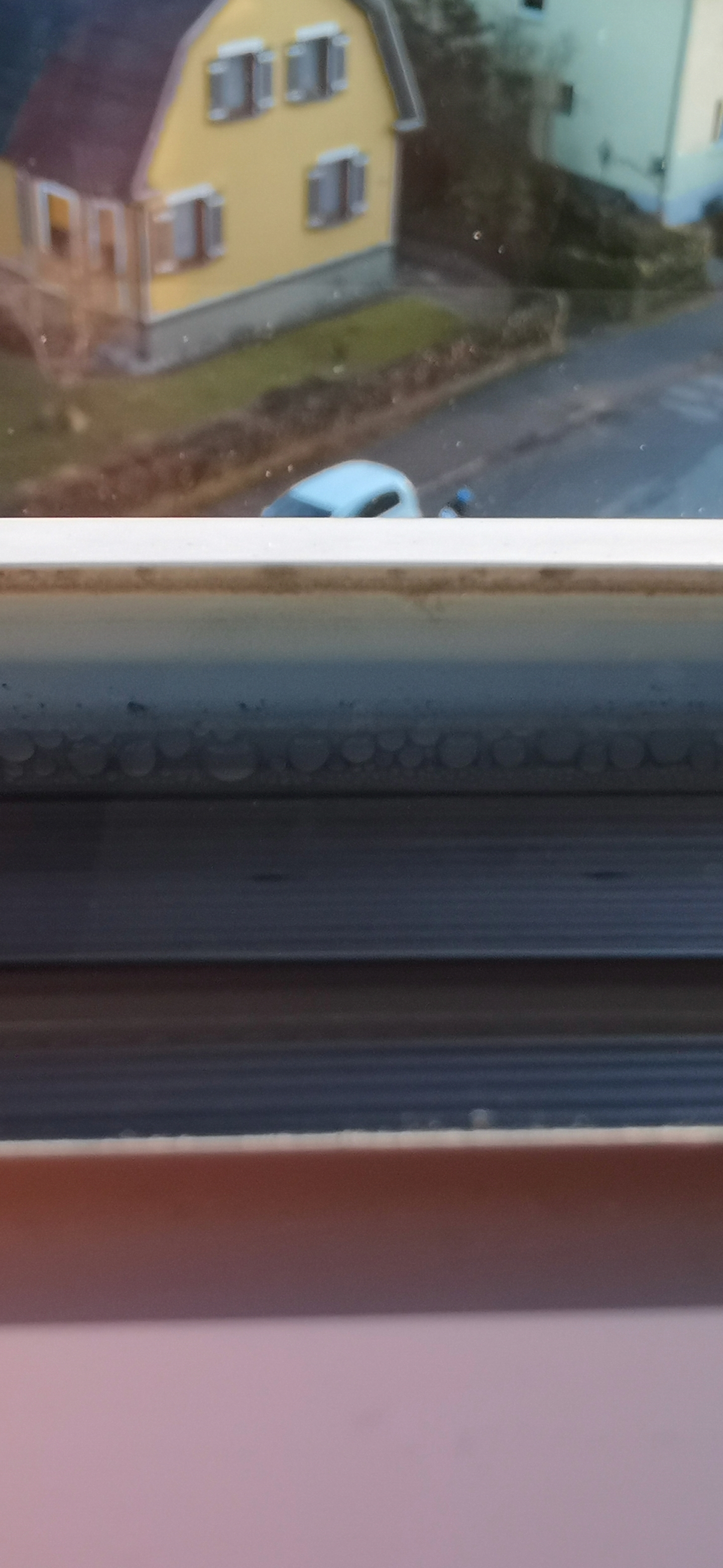 fenster-undicht-bei-trockenverglasung-normal-500814-3.jpg