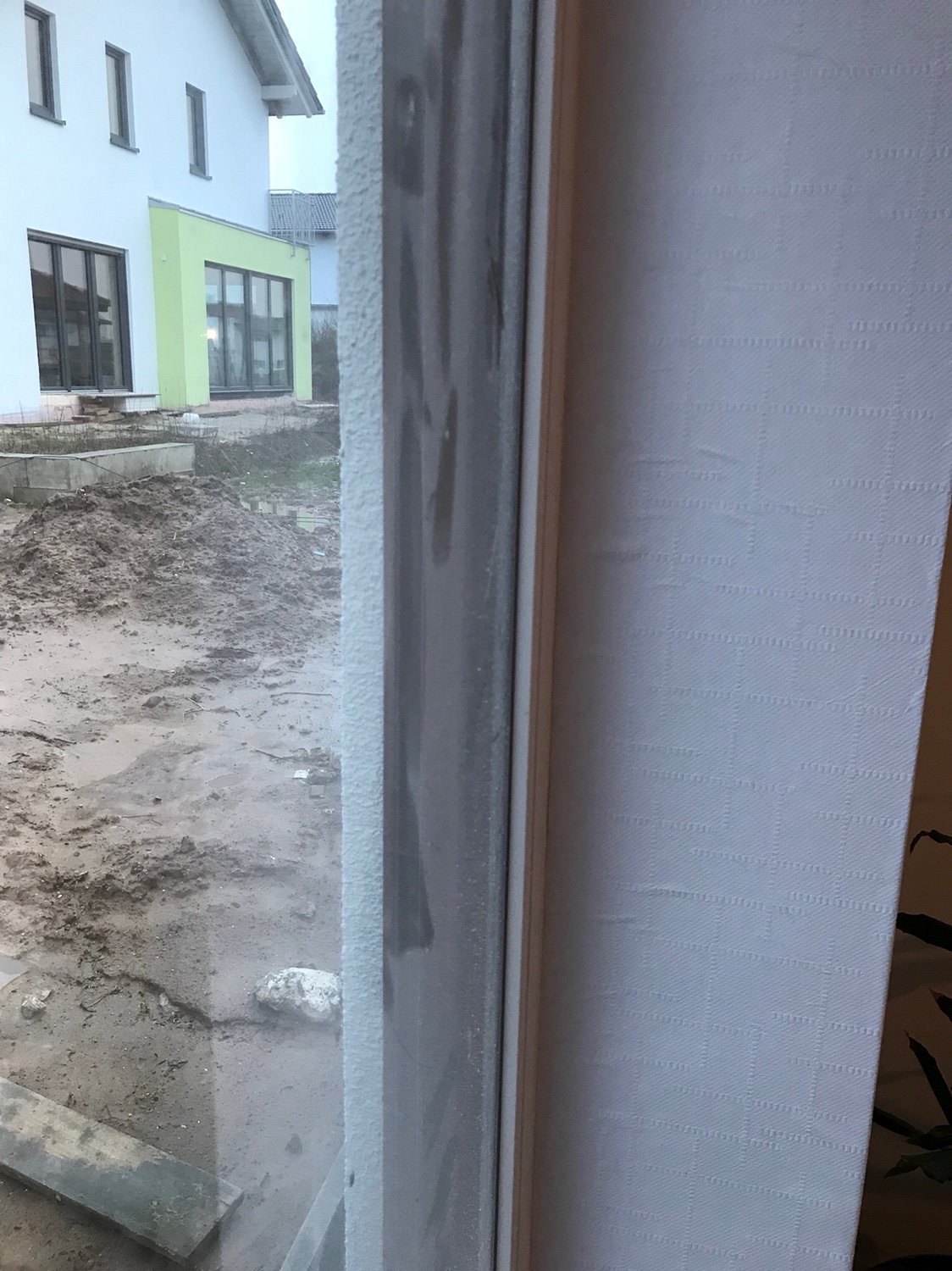 fensterbaenke-innen-welche-tiefe-bzw-ueberstand-242395-1.jpg