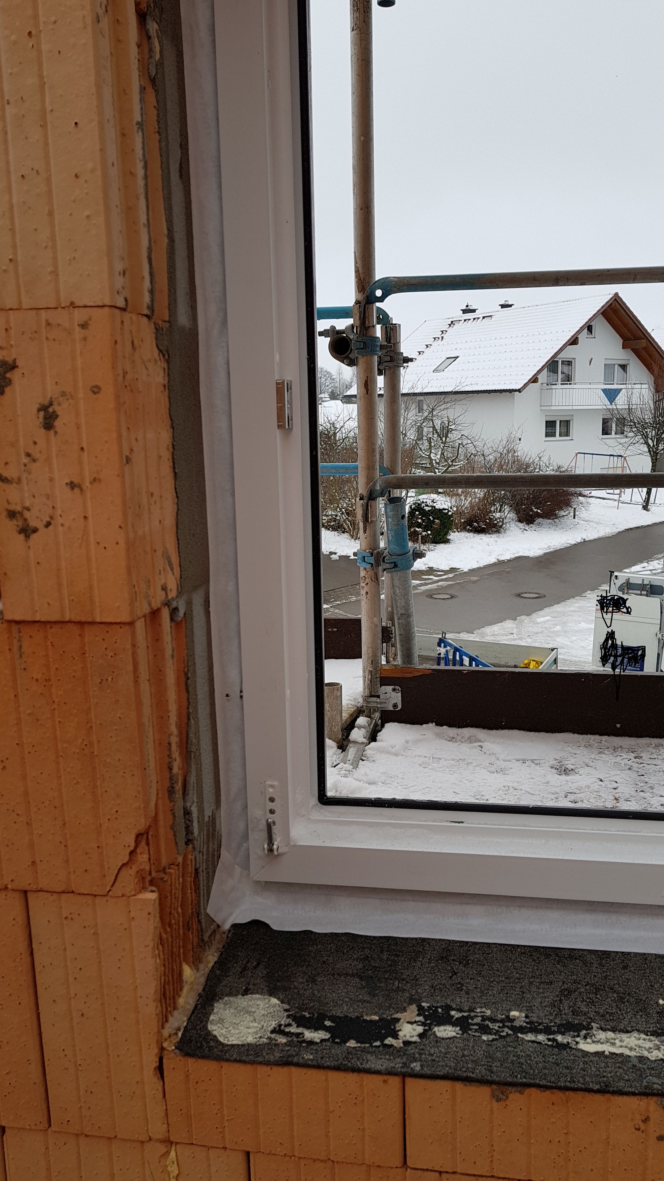 fenstereinbau-unserer-neubaufenster-fachgerecht-durchgefuehrt-239408-1.jpg