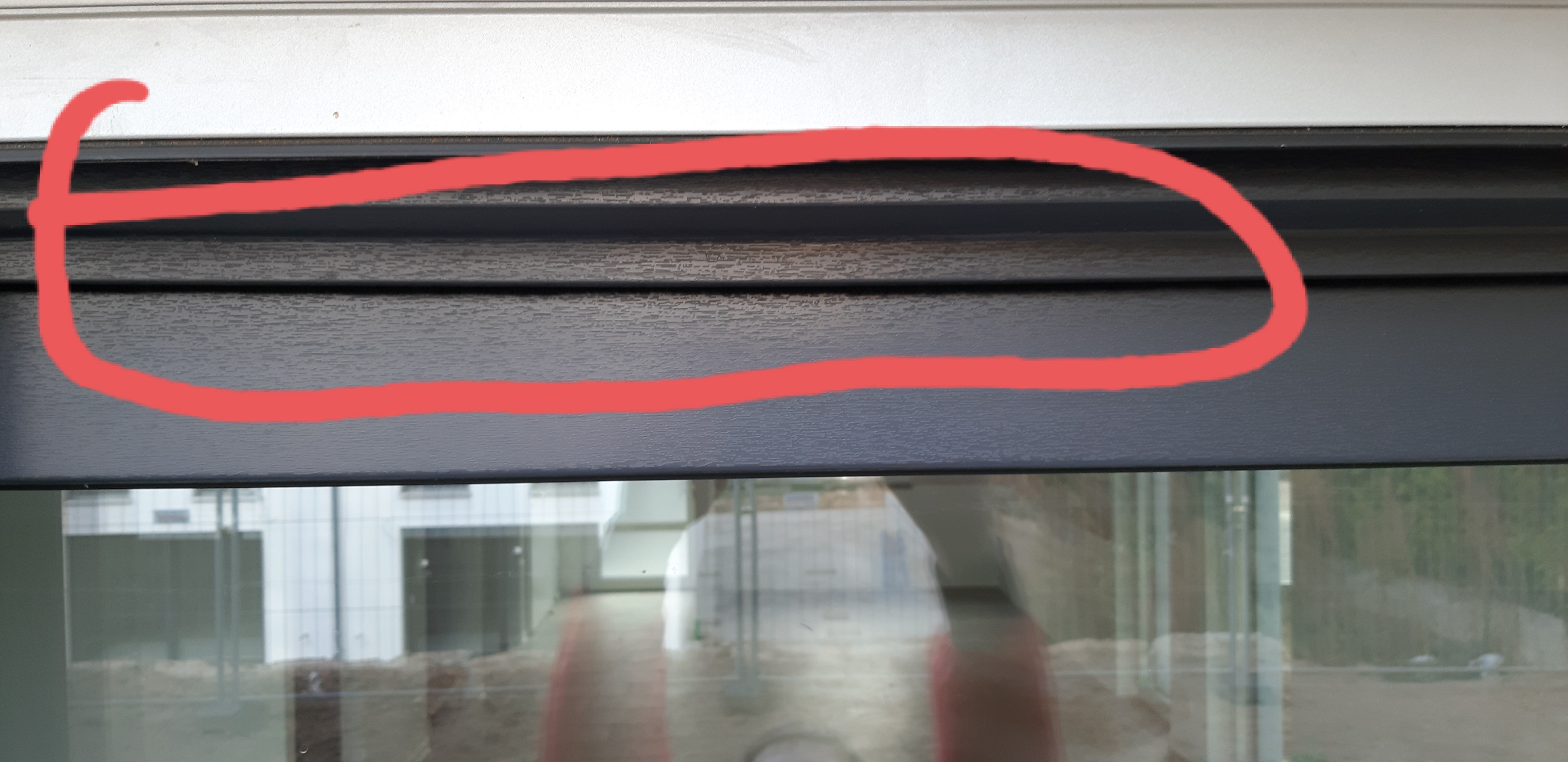 fensterrahmen-macht-einen-bauch-was-ist-das-532348-1.jpg
