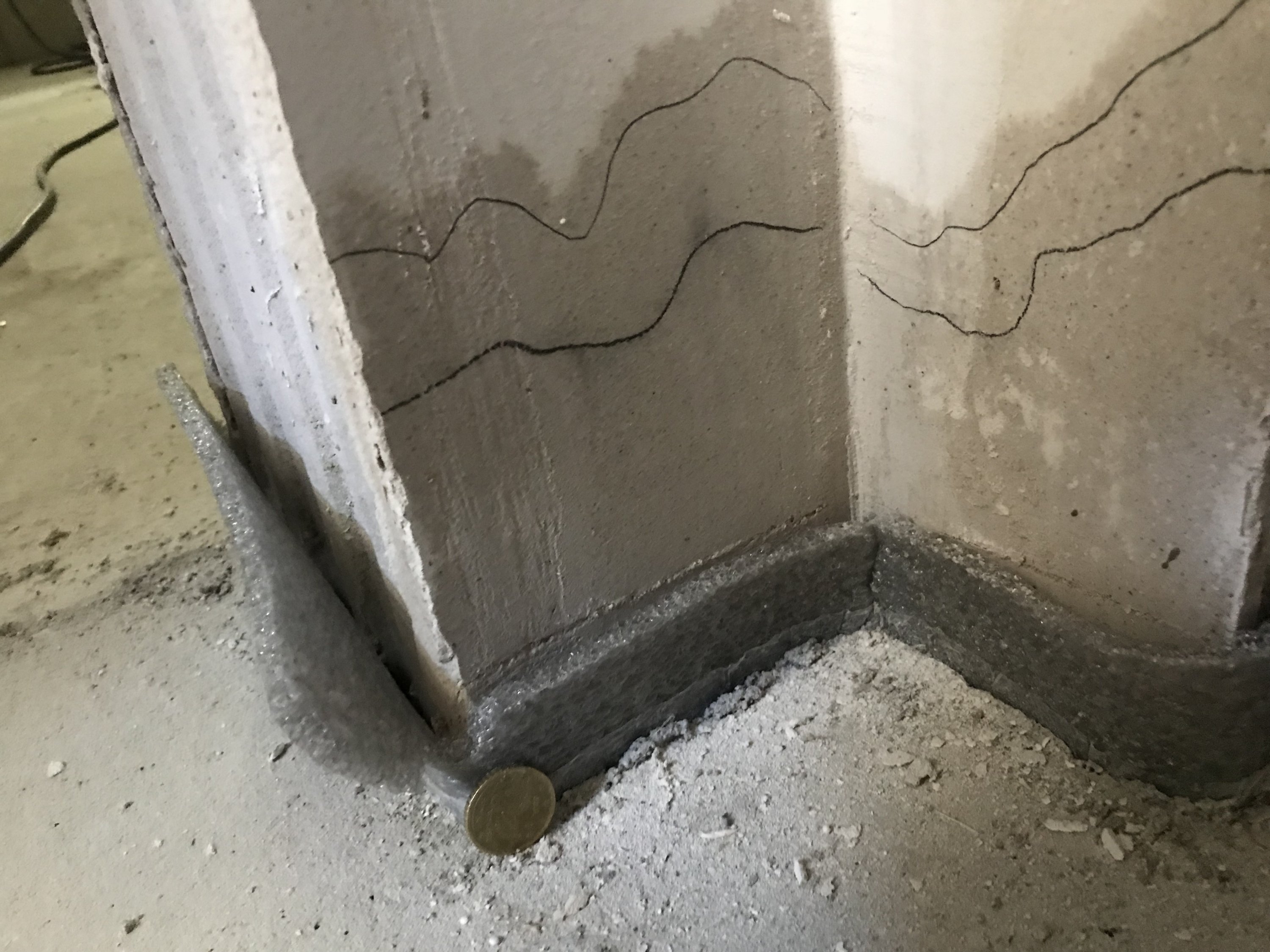 feuchte-waende-in-neubau-im-keller-bauausfuehrungs-fehler-287932-4.jpeg