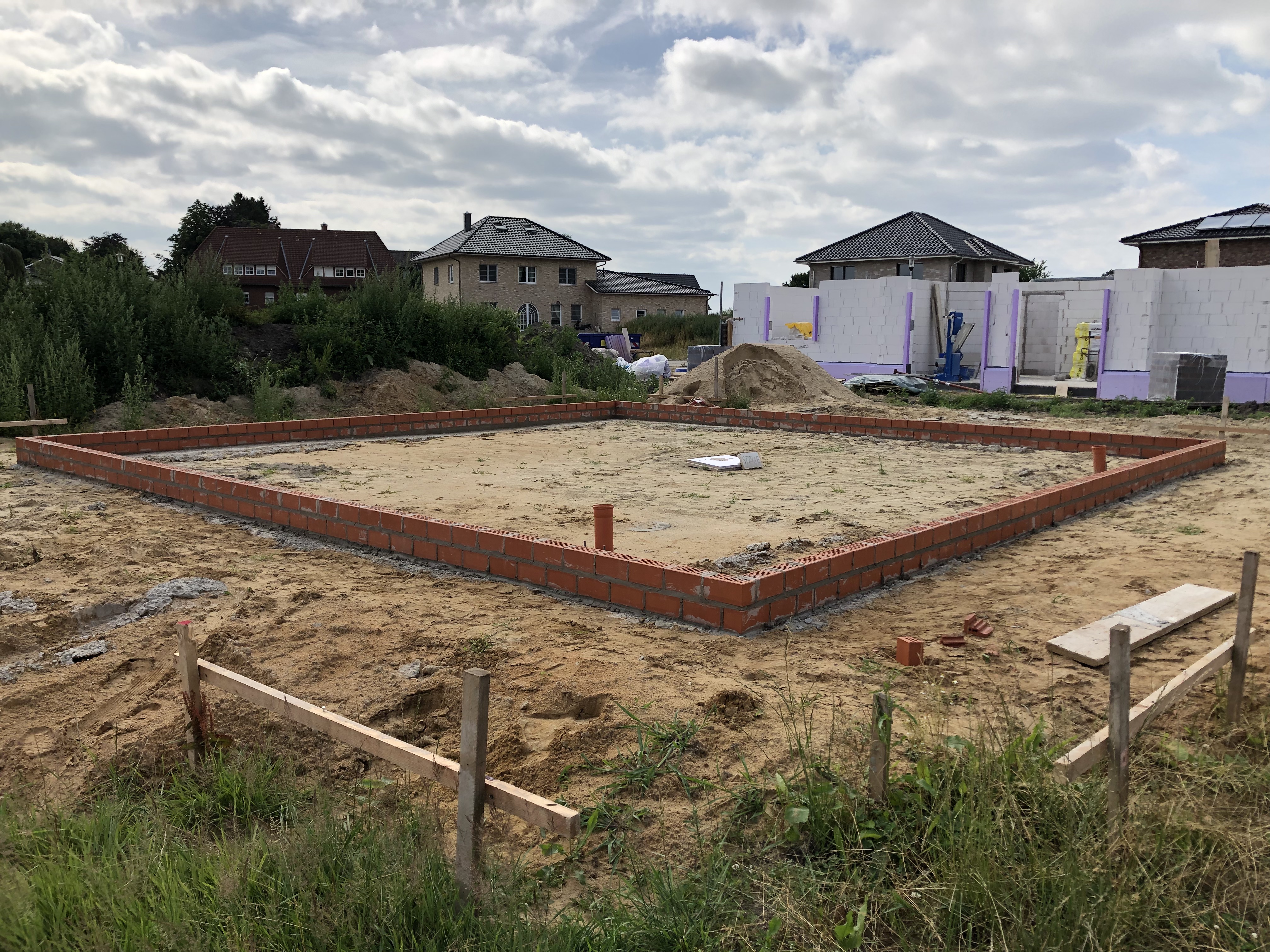 fundamentverschalung-aus-porotonsteinen-334887-1.jpeg