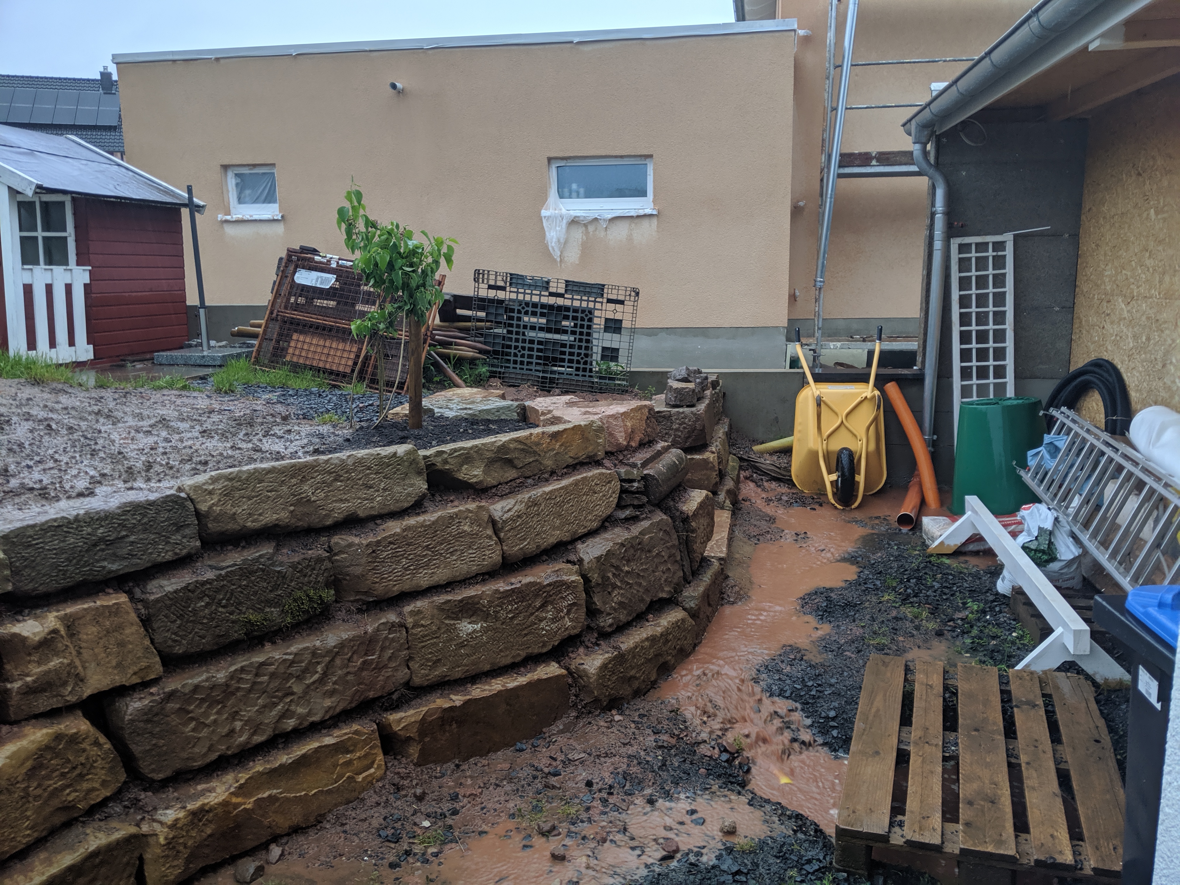 funktion-einer-drainage-wem-gehoert-das-wasser-324620-2.jpg