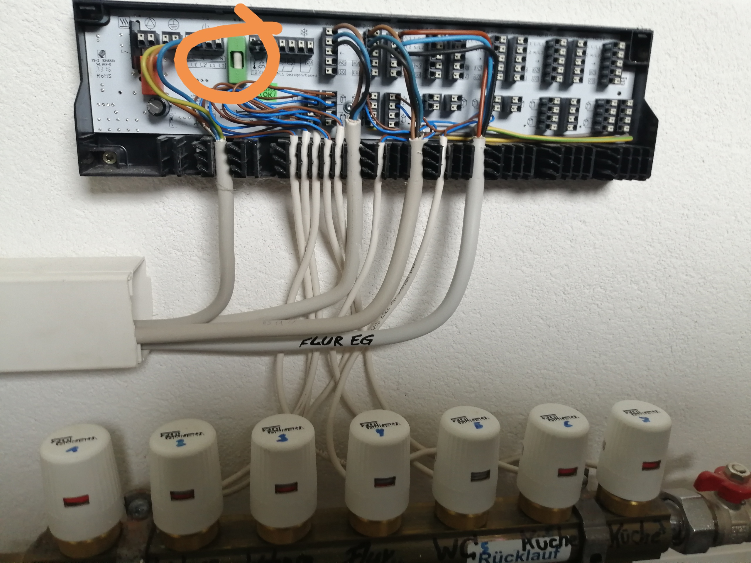 fussbodenheizung-1-etage-heizt-nicht-mehr-437356-1.jpg