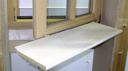 gegen-aussen-oeffnende-fenster-mit-fensterlaeden-moeglich-511601-1.png