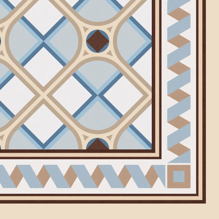 Geometrisches Fliesenmuster in Blau-Beige mit Kreuz- und Bogenformen, rahmend von braunen Bordüren
