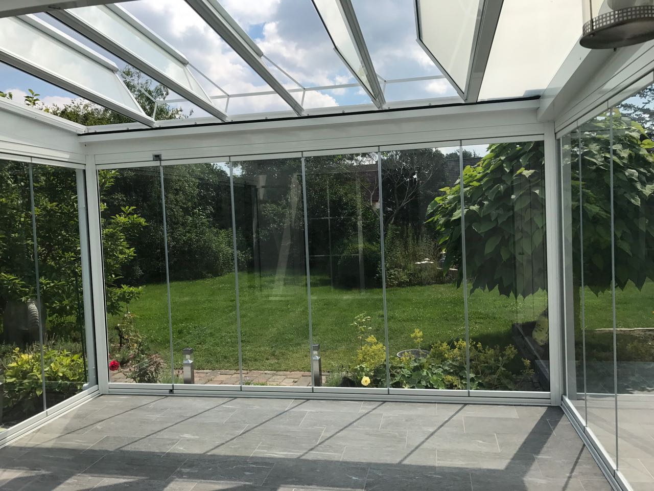 glas-oder-lamellendach-als-terrassenueberdachung-251616-3.jpeg