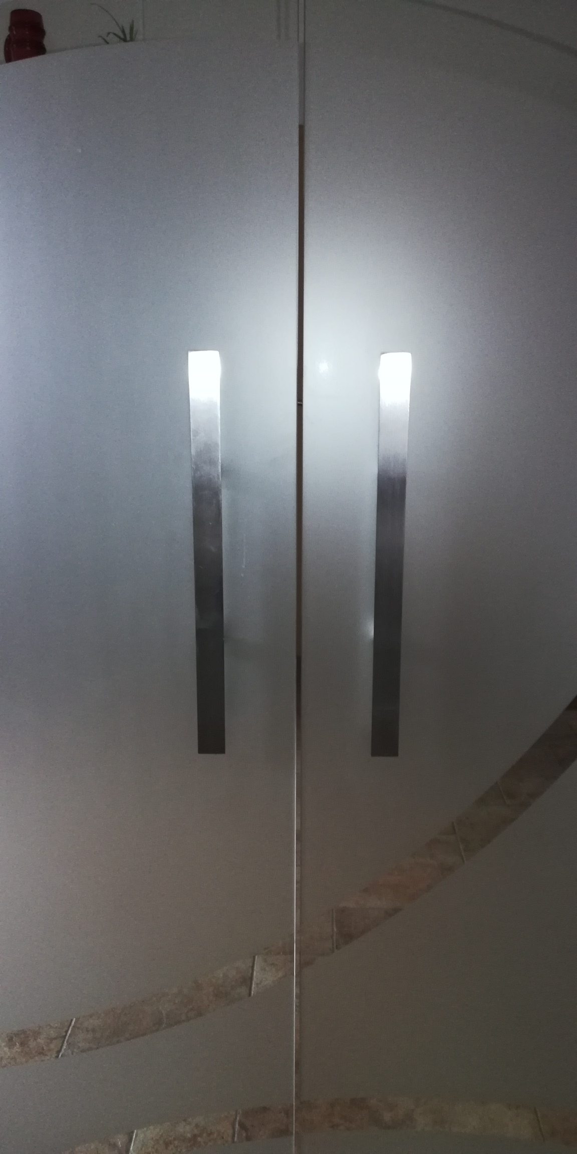 glas-schiebetuere-mit-griffmuschel-eigene-griffstange-496088-1.jpg