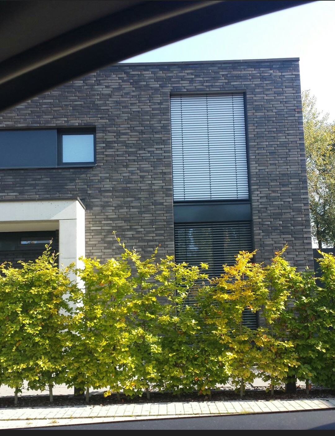 graue-oder-schwarze-verblender-klinker-fenstersturz-88424-1.jpg