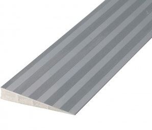 Grau gestreiftes Metall-Dachblech als Wellblech-Dachpaneel