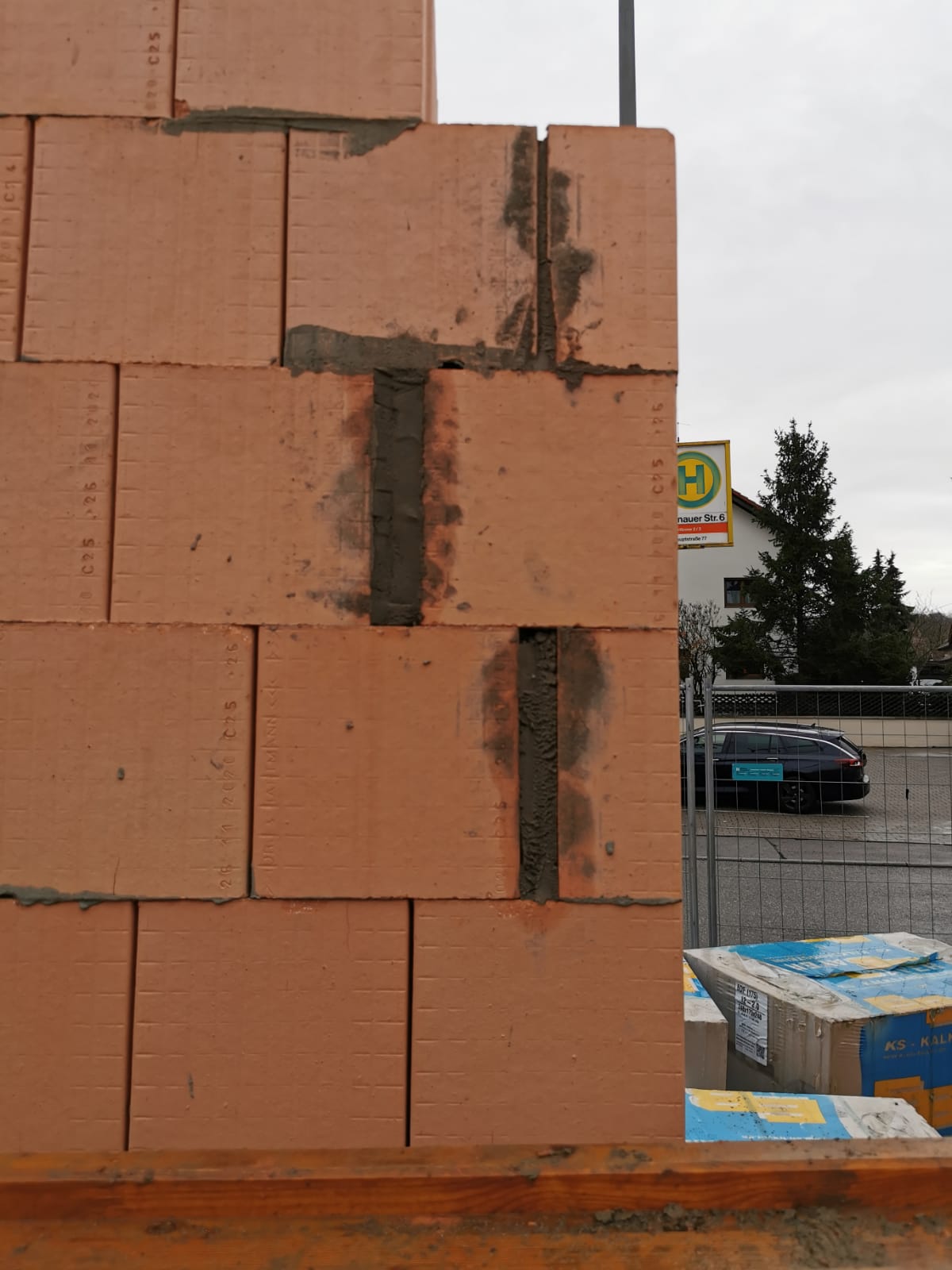 grosse-stossfugen-im-rohbau-noch-innerhalb-der-akzeptanz-oder-mangel-455095-1.jpg