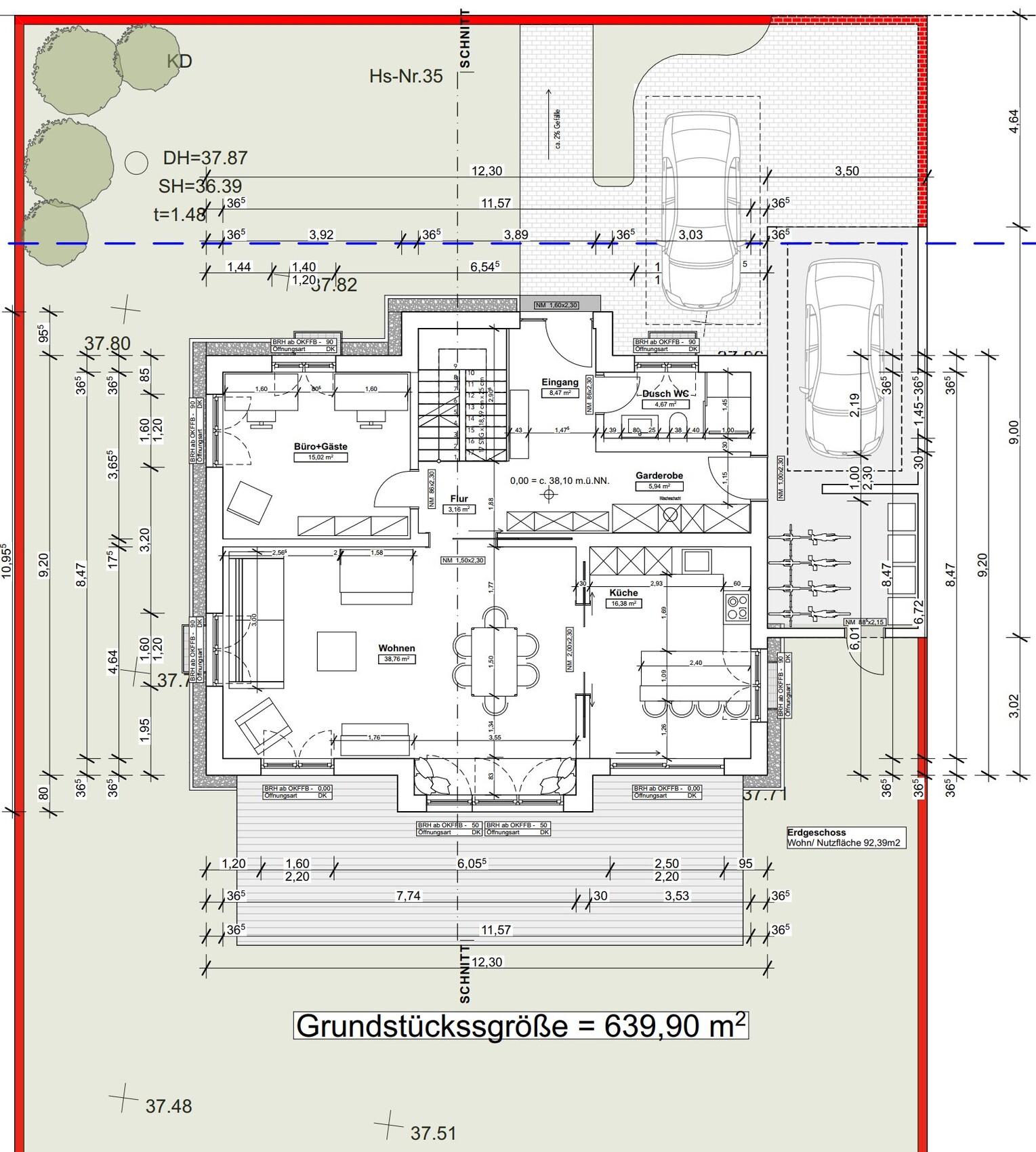 Grundriss eines Hauses mit Küche, Wohnzimmer, Büro, Flur, Eingang, Dusch/WC, Garderobe, Garten.