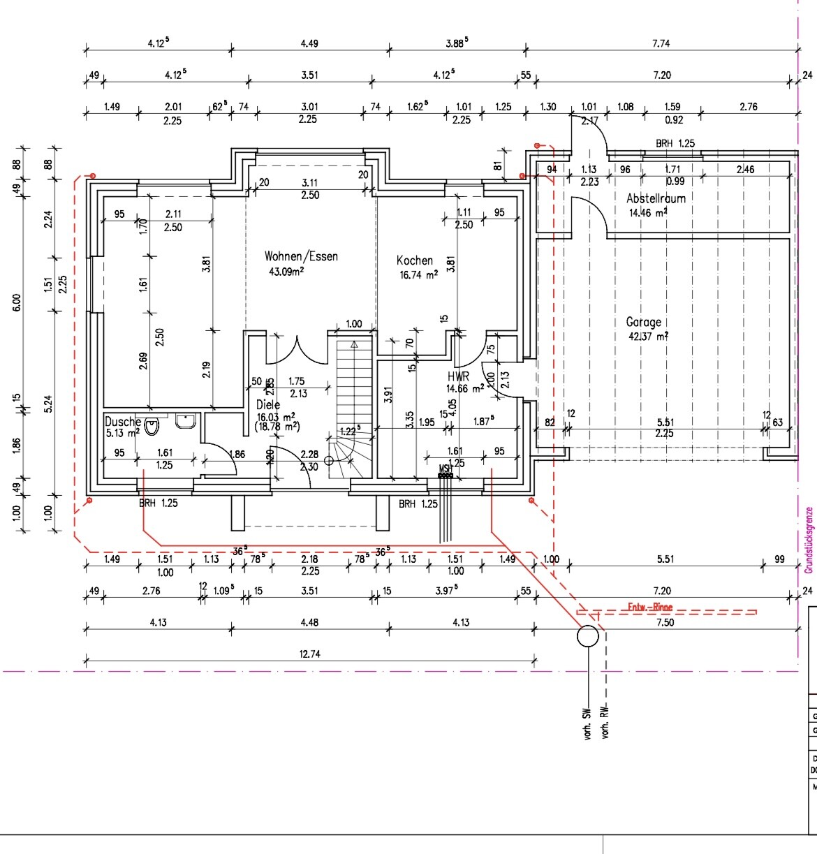 Grundriss eines Hauses mit Wohn-/Esszimmer, Küche, Diele, Dusche, HWR, Abstellraum und Garage.