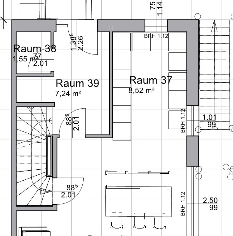 Grundrissplan: Räume 38, 39 und 37, Treppenhaus und Möbel sichtbar.