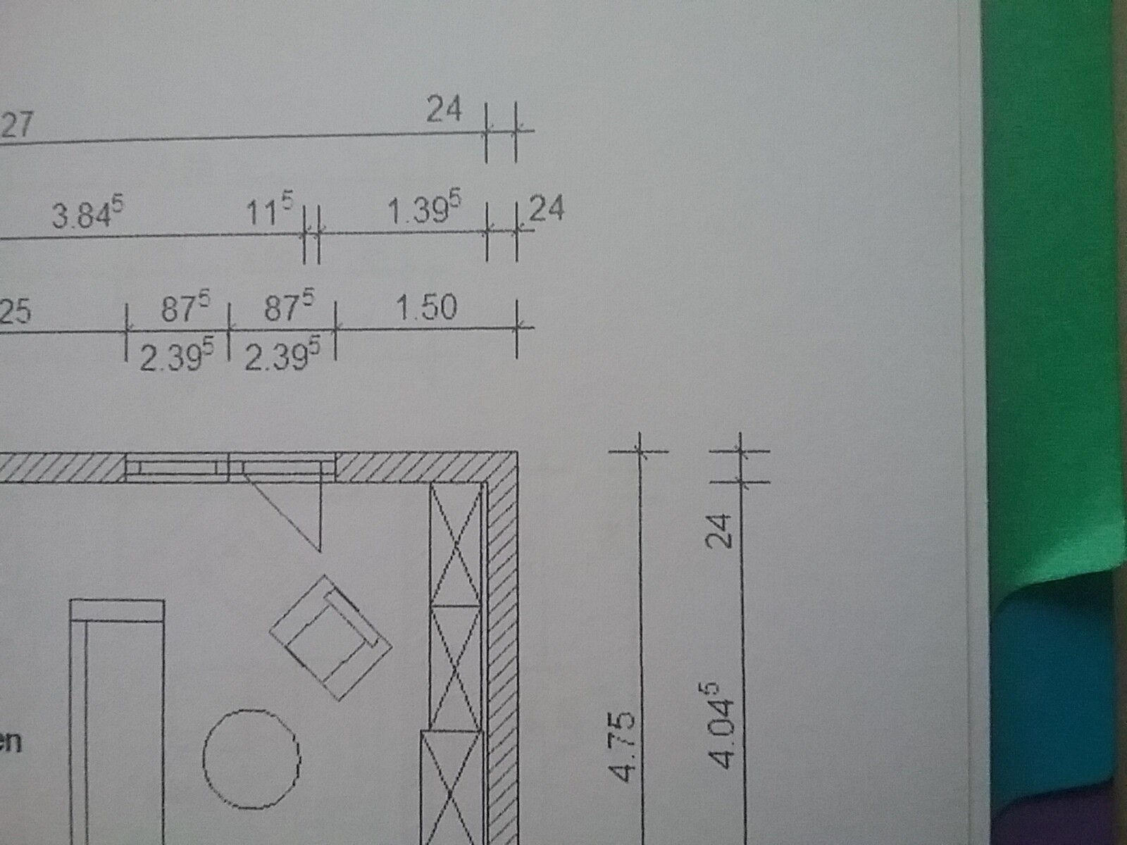 2D-Grundrissplan mit Maßen und Wänden, Innenraumlayout der Architekturzeichnung