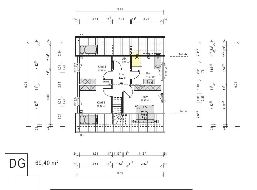 Dachgeschoss Grundriss mit Eltern- und Kinderzimmern, Flur, Bad, Treppen und Balkon